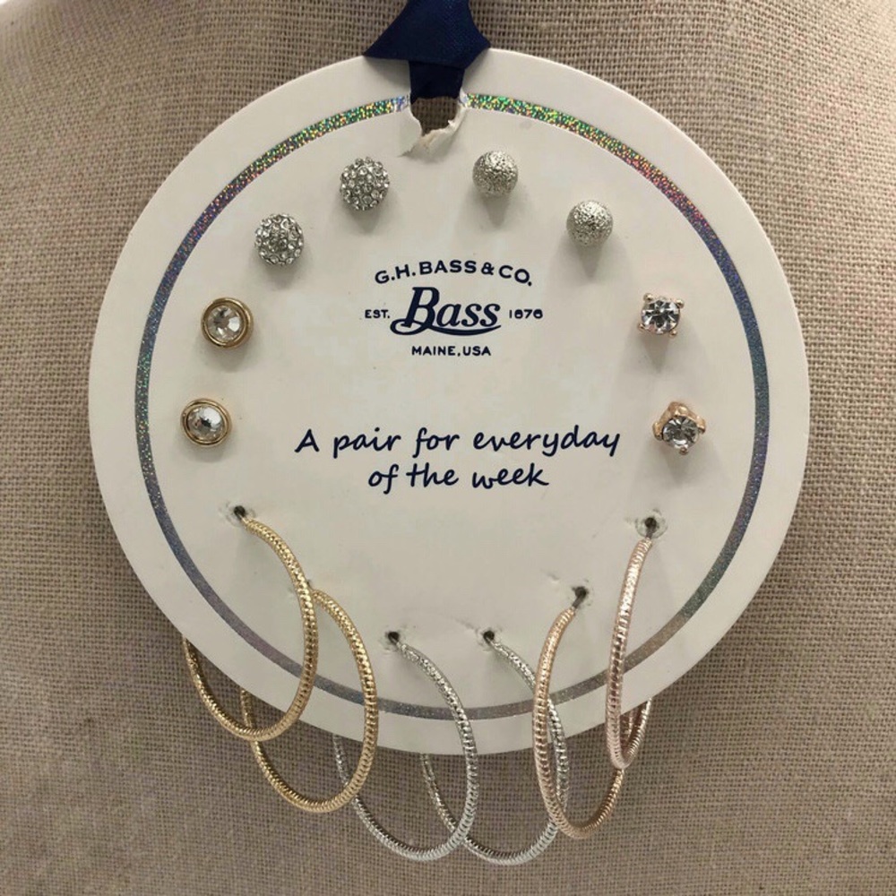 G.H. Bass 7 Pack Of Earrings Gold/Silver NWT